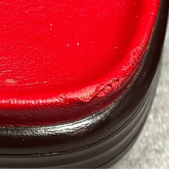 Donald Pliner wedge sandal. - Picture 6 of 10